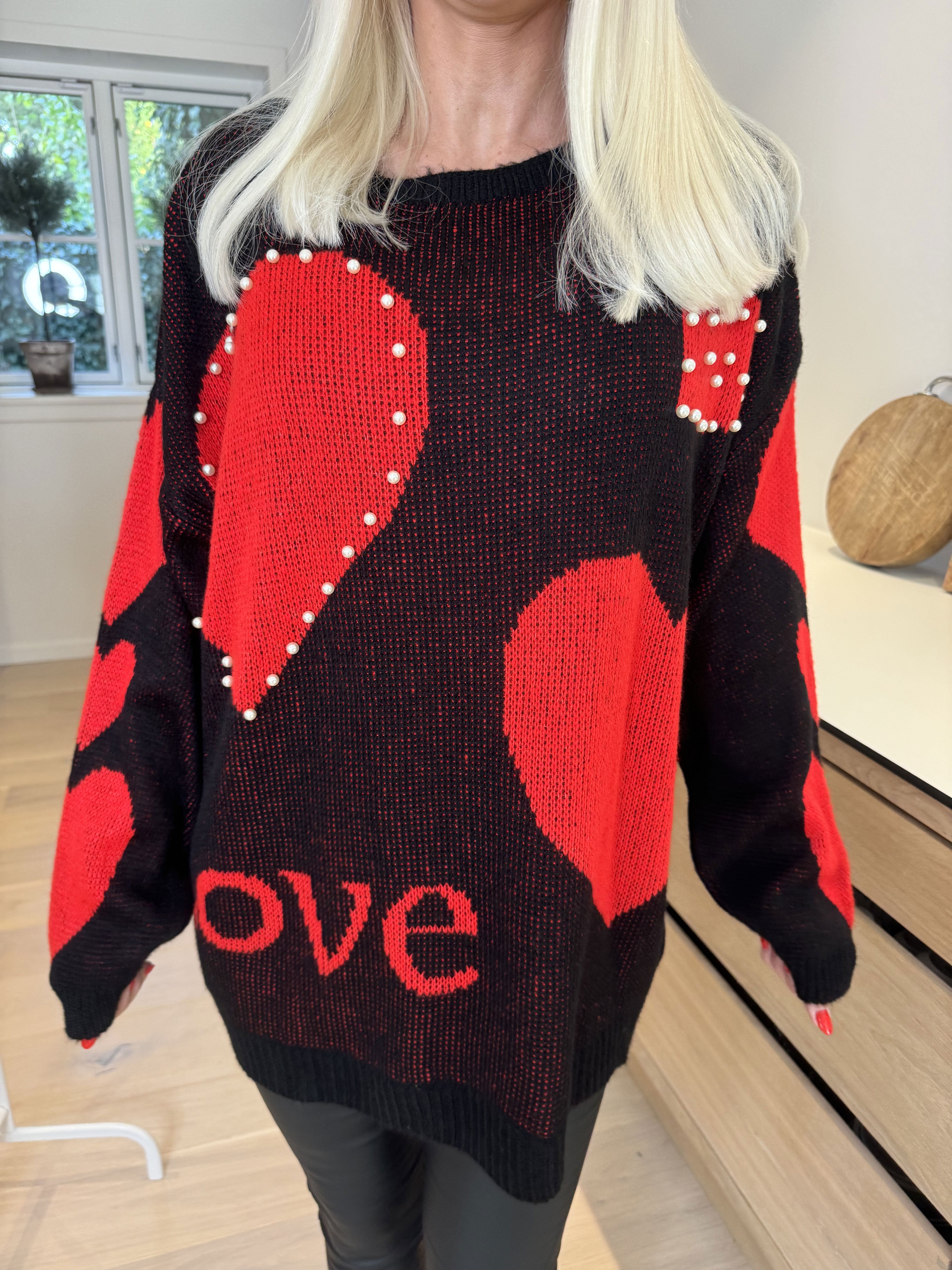 Valeria - Söt stickad blus med hjärtan och pärlor